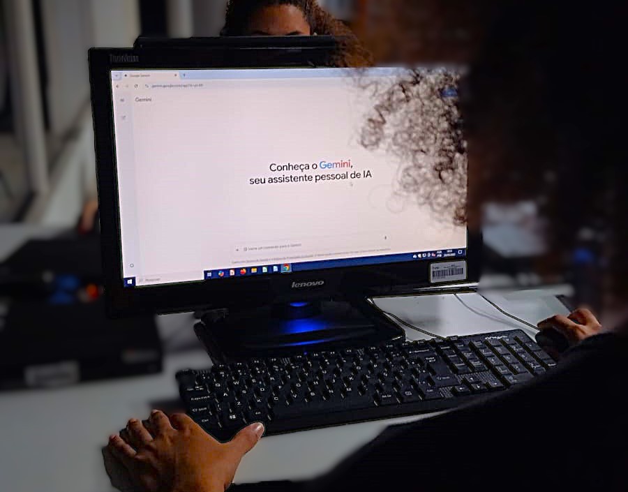 Projeto visa capacitar educadores na utilização da IA na prática pedagógica