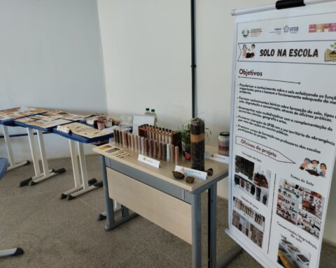 Cartaz de exposição do projeto